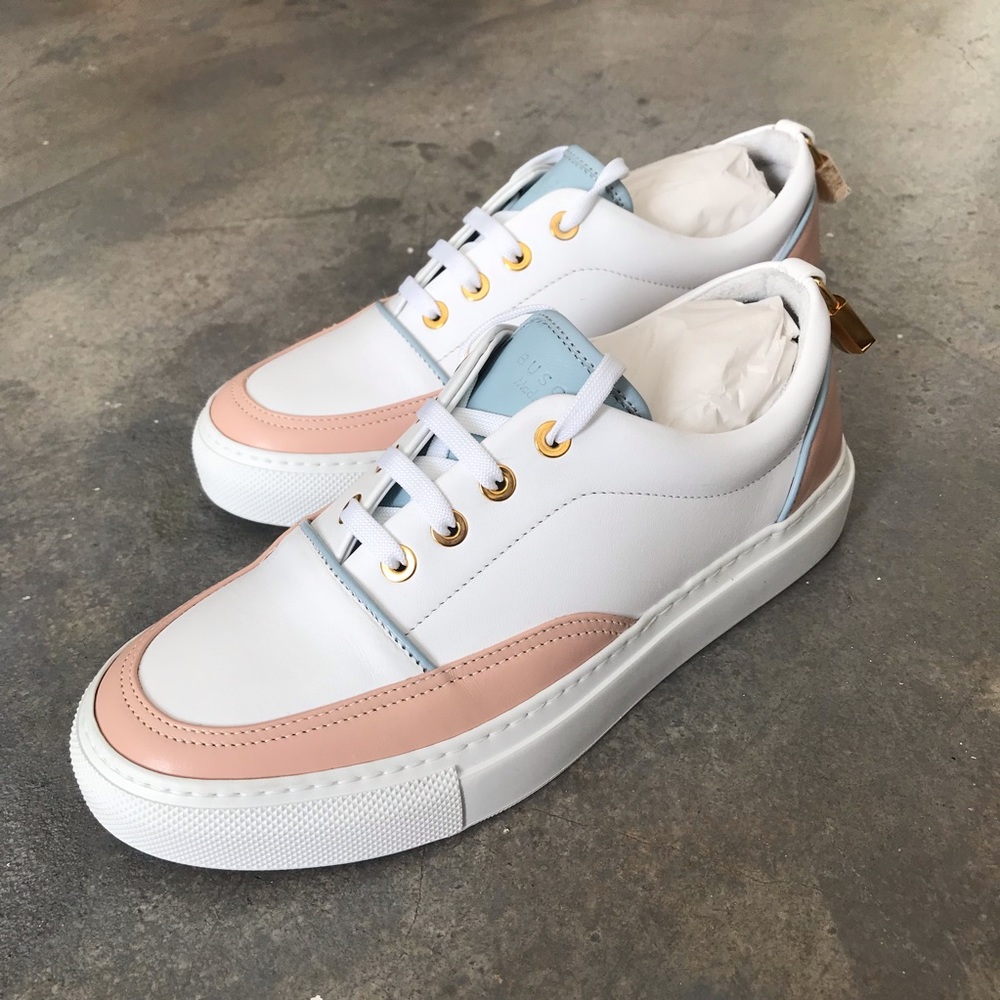 NWOT Buscemi Cali Sneaker